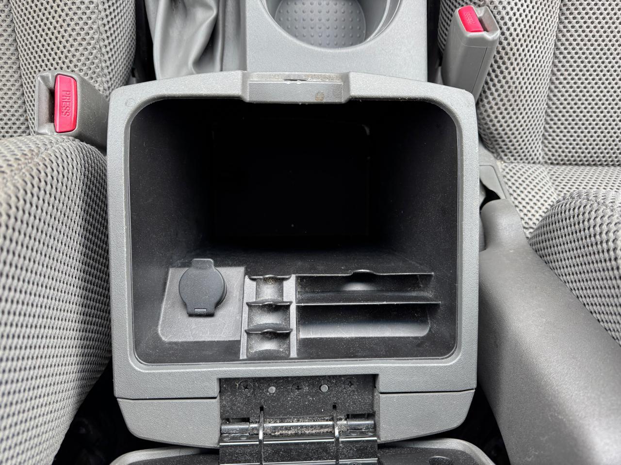 Nissan Frontier SE Crew Cab 4WD 2010