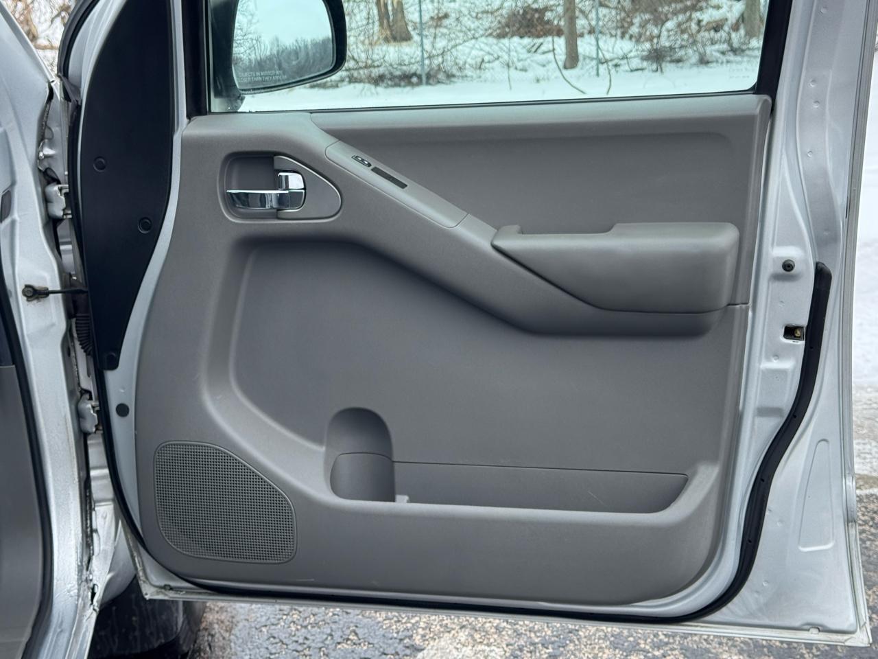 Nissan Frontier SE Crew Cab 4WD 2010