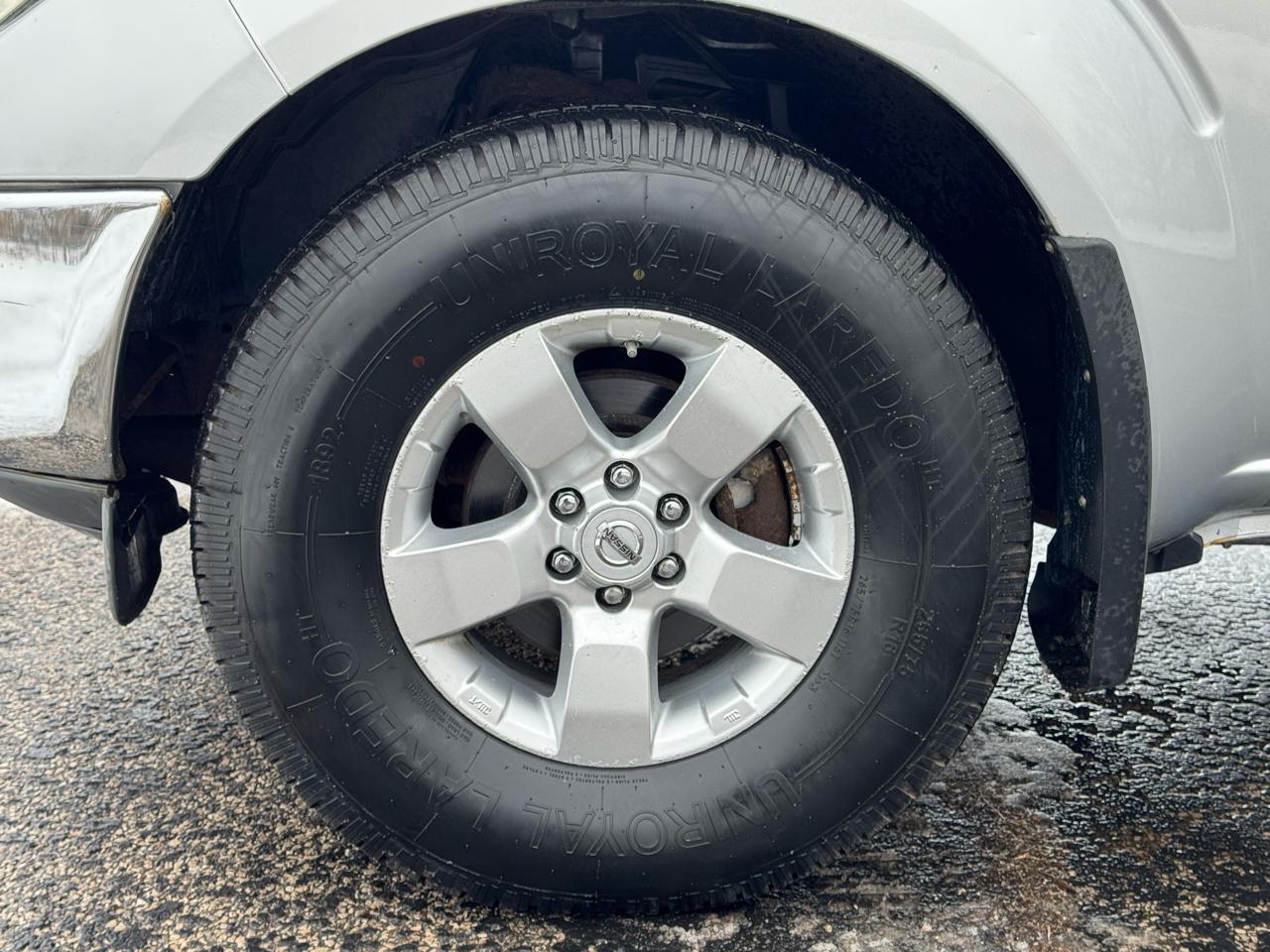 Nissan Frontier SE Crew Cab 4WD 2010