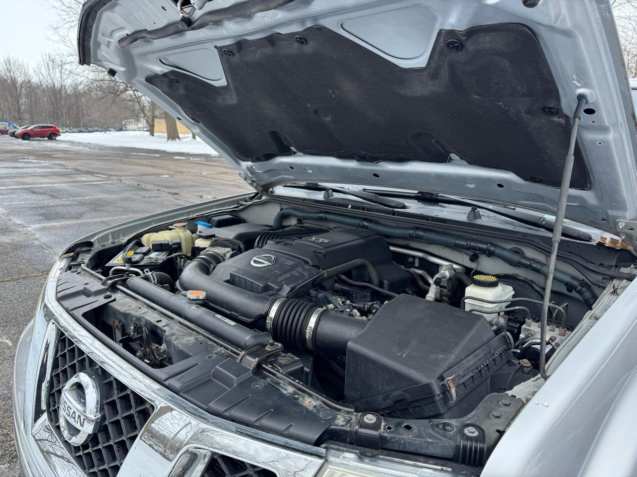 Nissan Frontier SE Crew Cab 4WD 2010