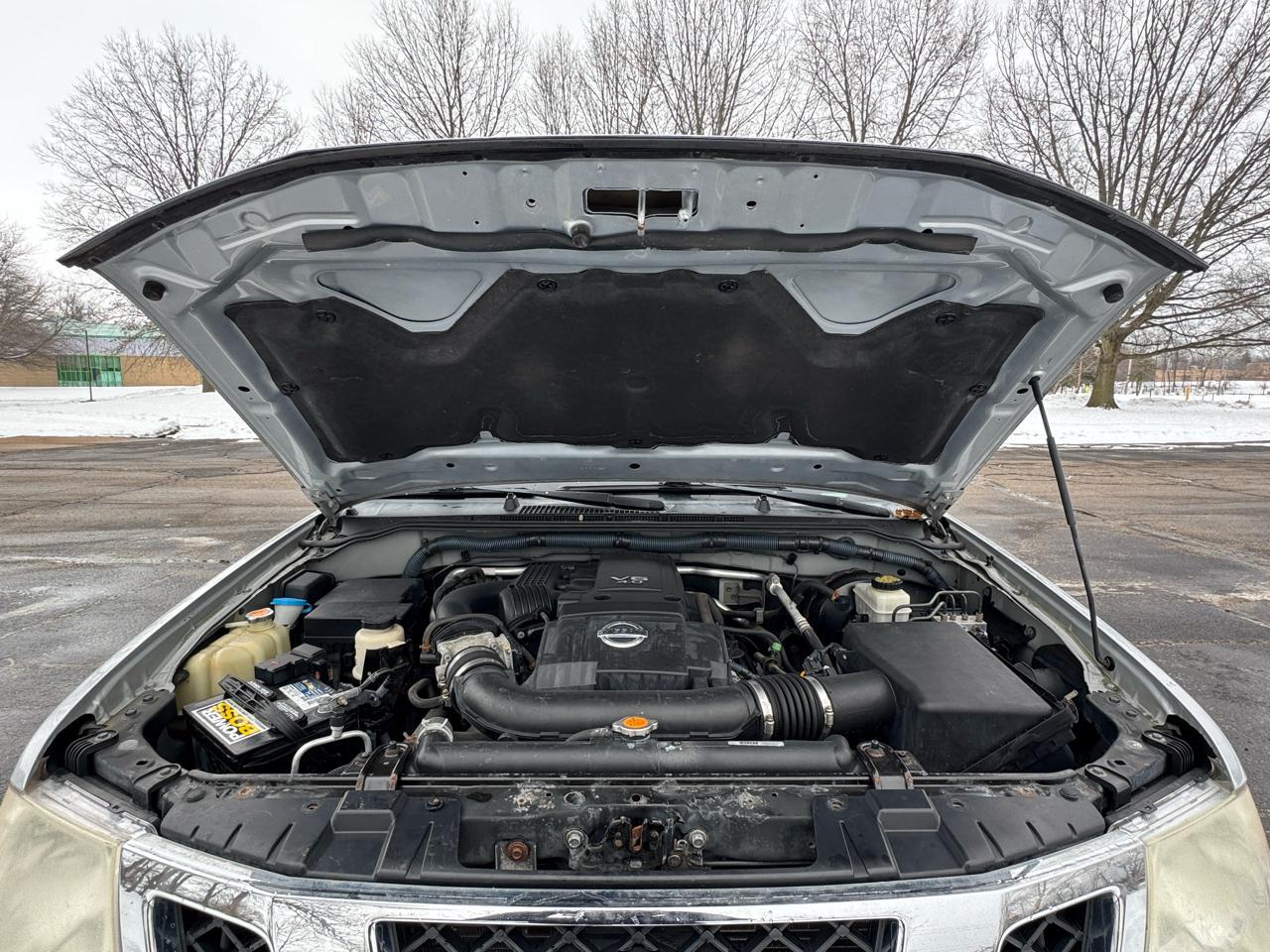 Nissan Frontier SE Crew Cab 4WD 2010