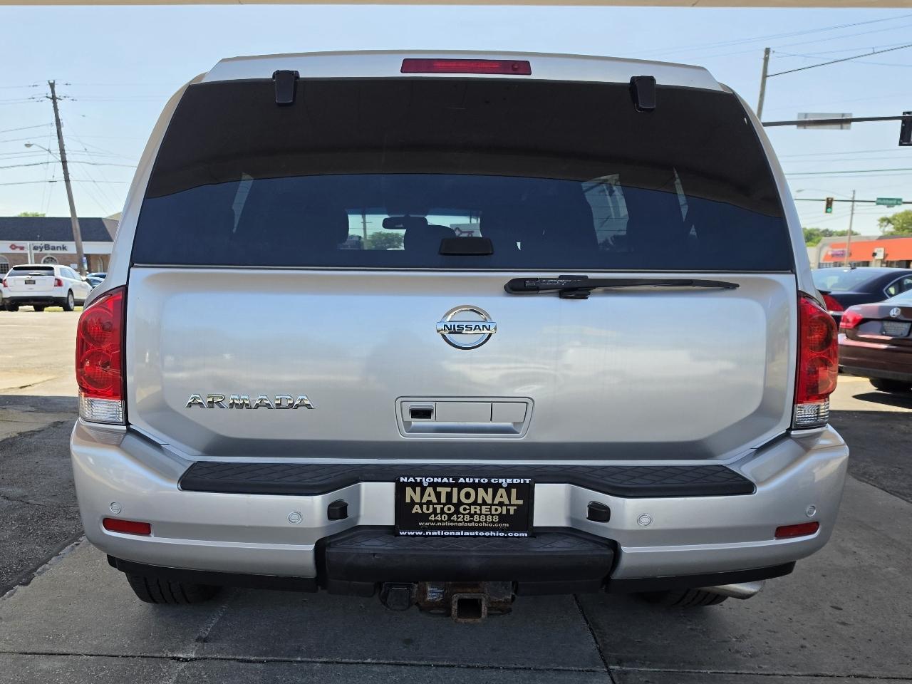 Nissan Armada SL 4WD 2012