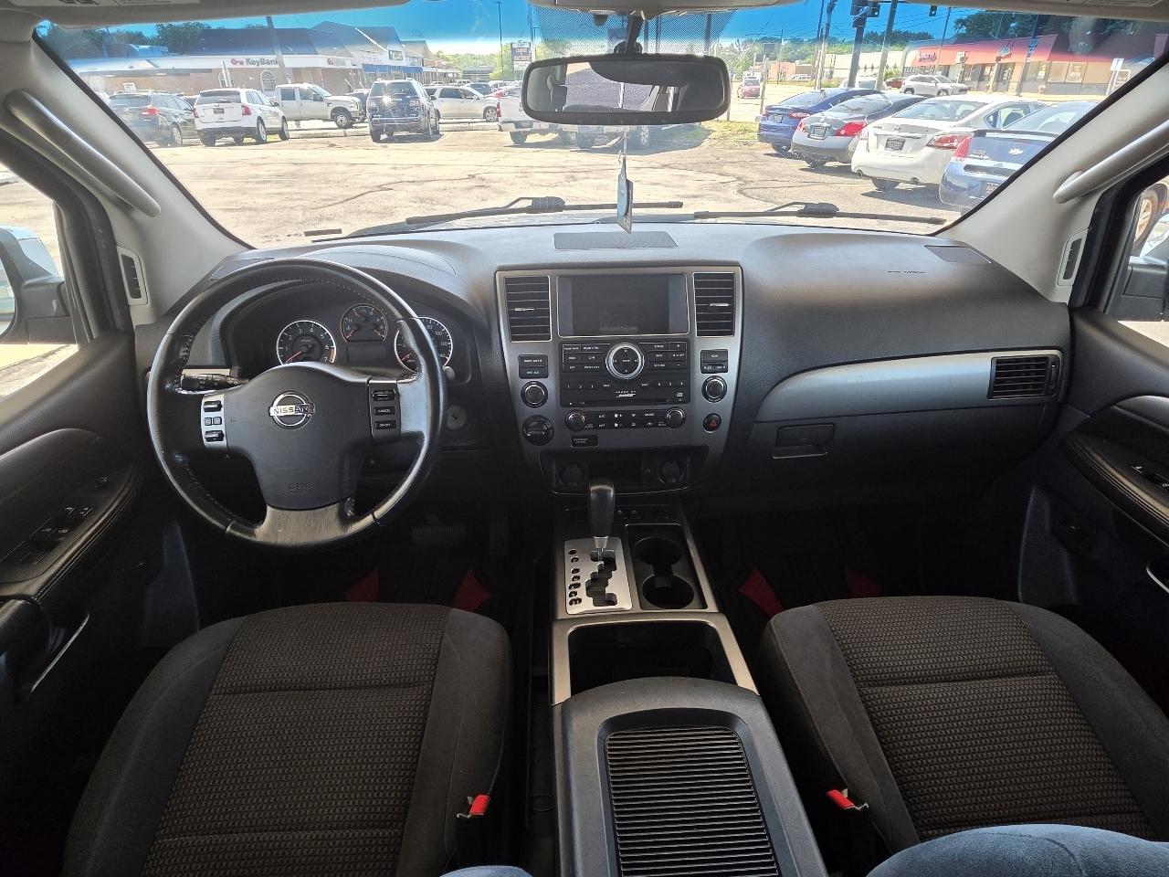 Nissan Armada SL 4WD 2012