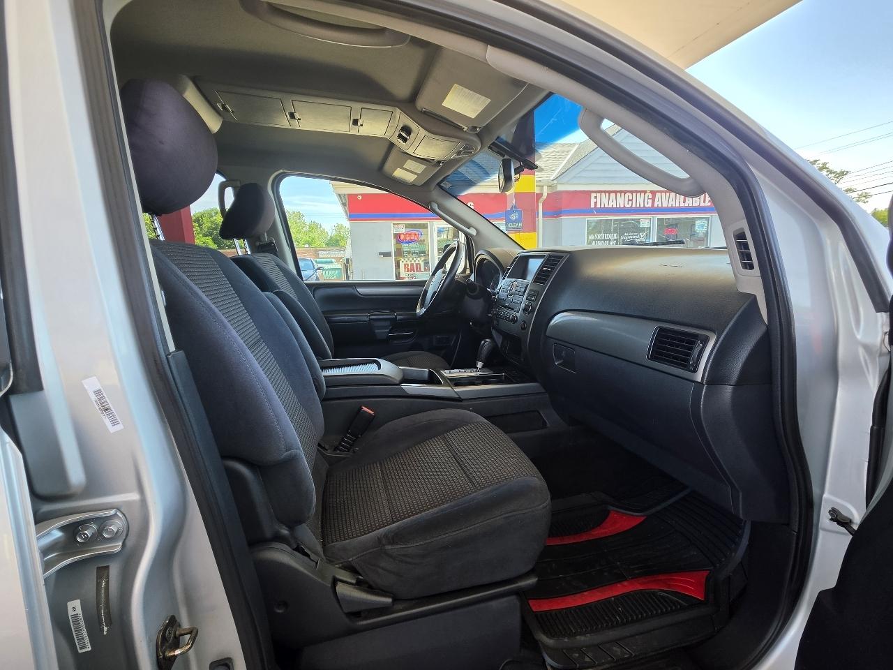 Nissan Armada SL 4WD 2012
