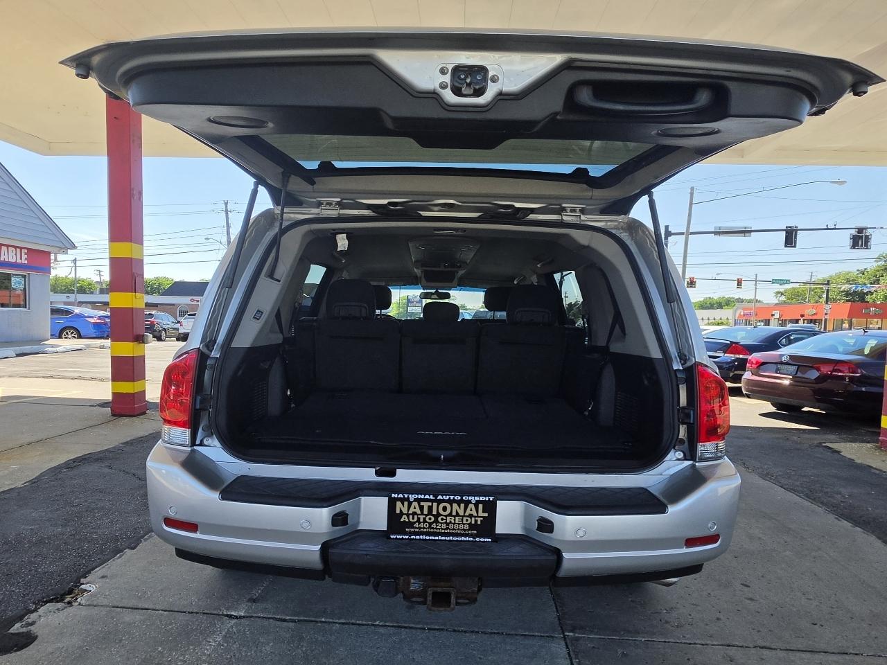 Nissan Armada SL 4WD 2012