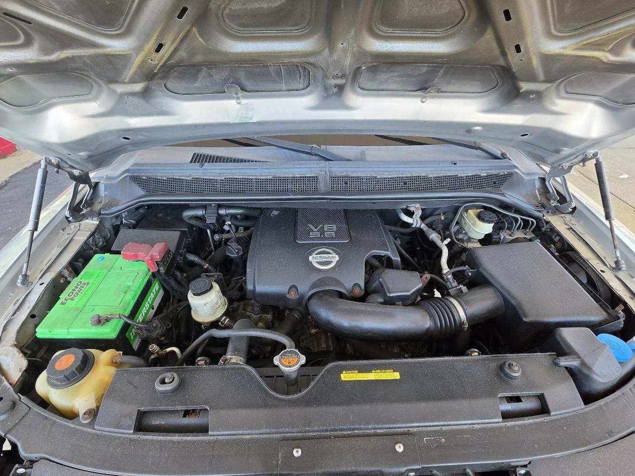Nissan Armada SL 4WD 2012