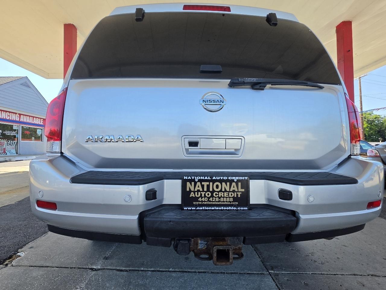 Nissan Armada SL 4WD 2012