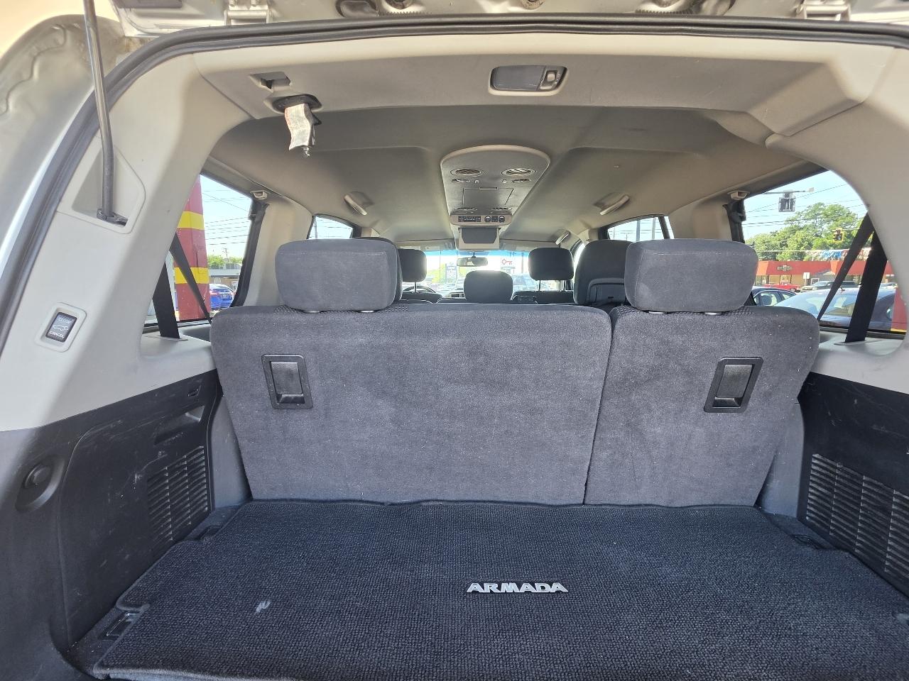 Nissan Armada SL 4WD 2012