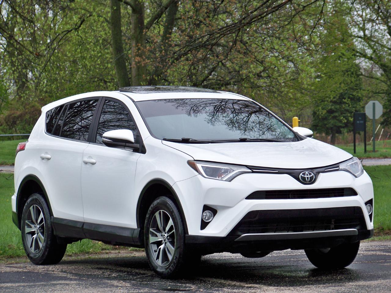 Toyota RAV4 XLE AWD 2018