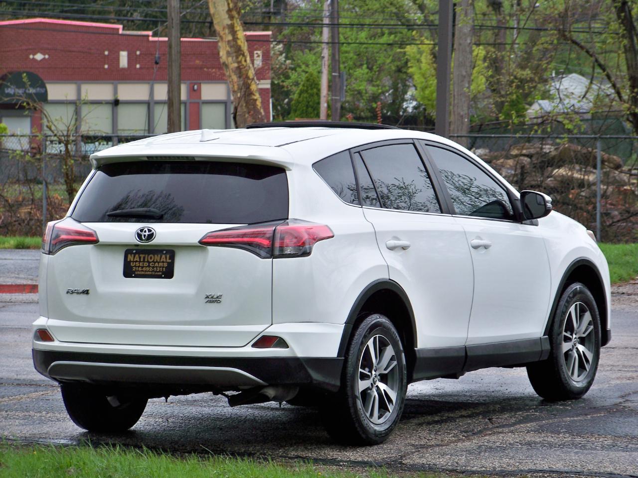 Toyota RAV4 XLE AWD 2018