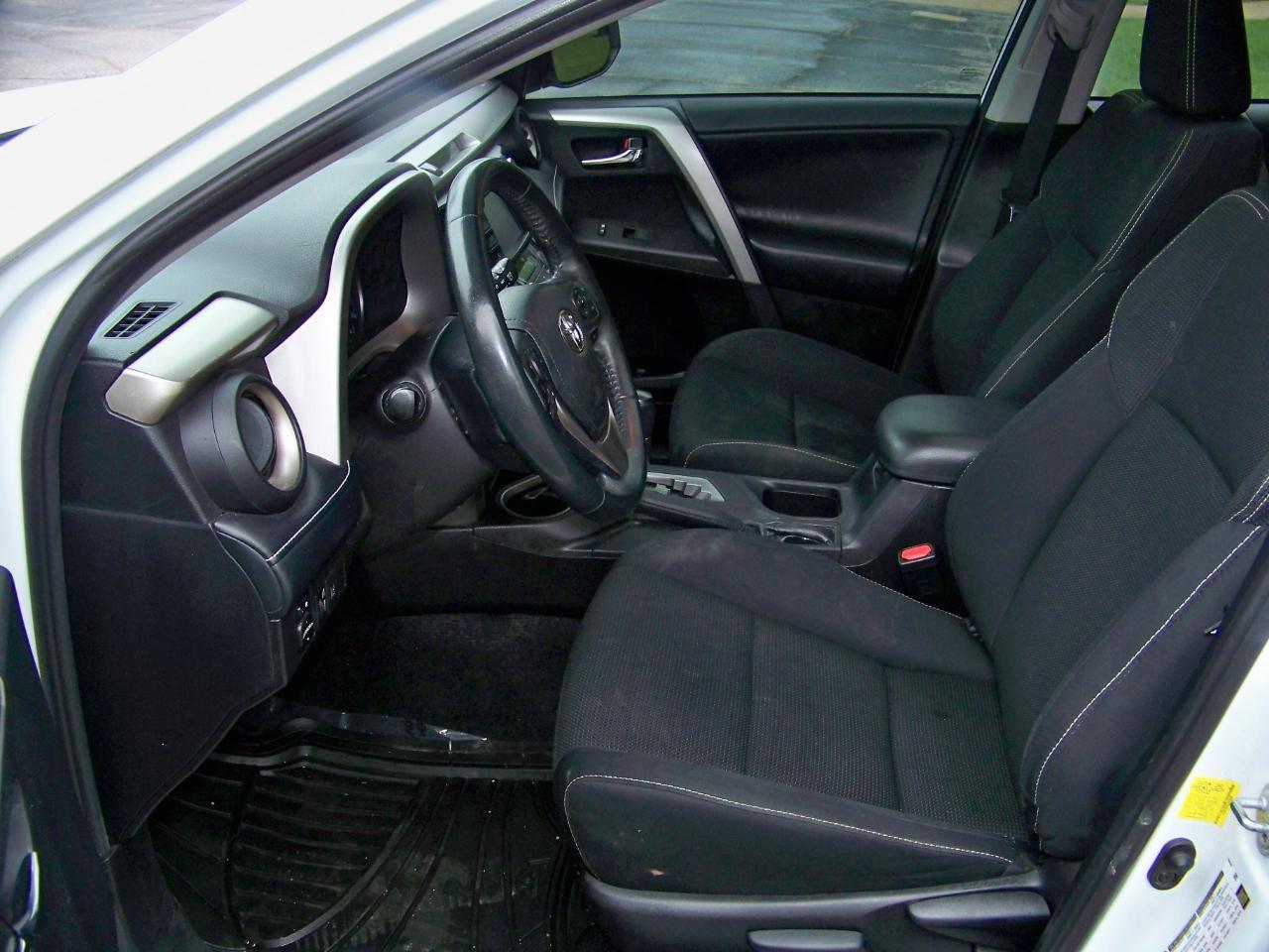 Toyota RAV4 XLE AWD 2018