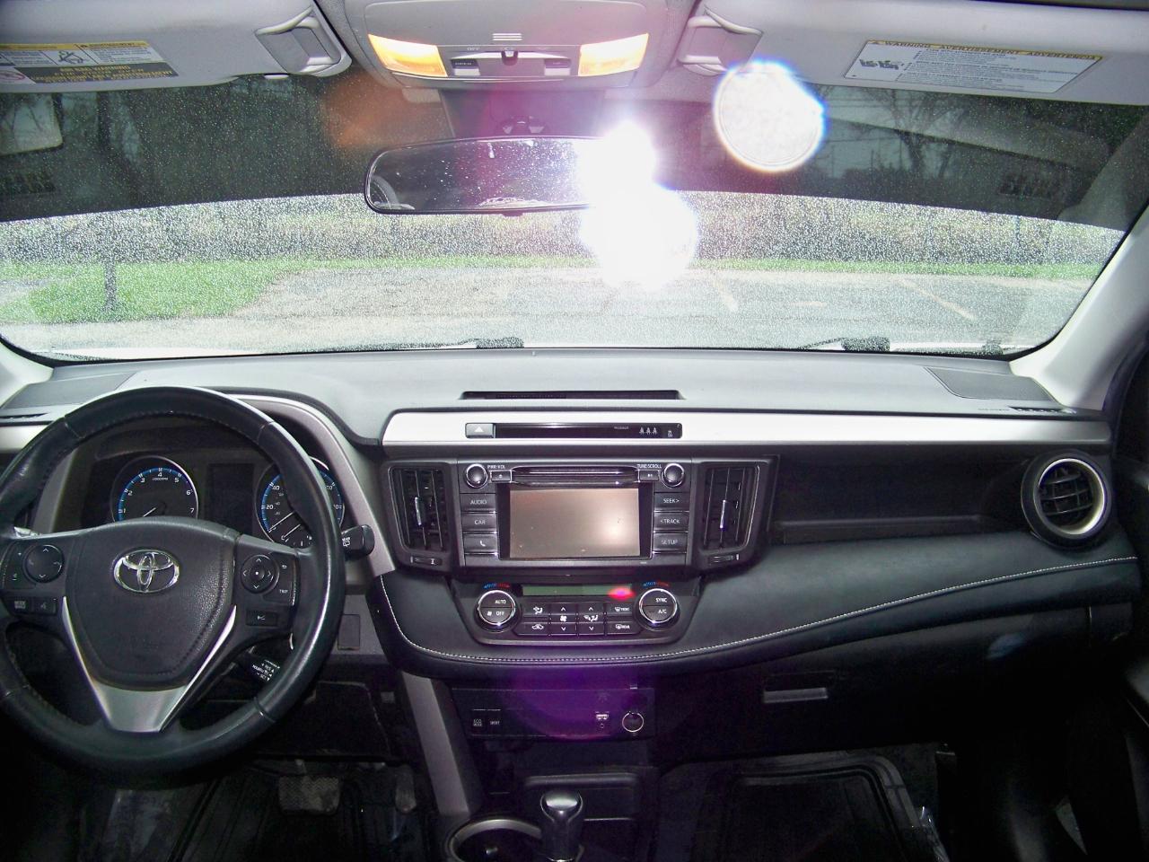 Toyota RAV4 XLE AWD 2018