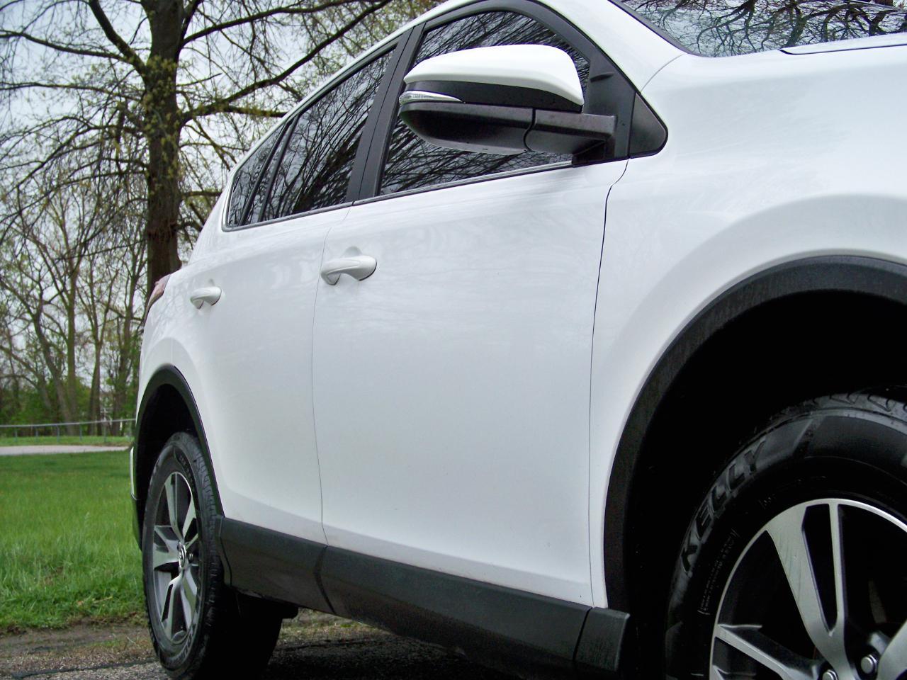 Toyota RAV4 XLE AWD 2018