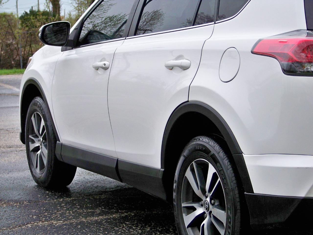 Toyota RAV4 XLE AWD 2018