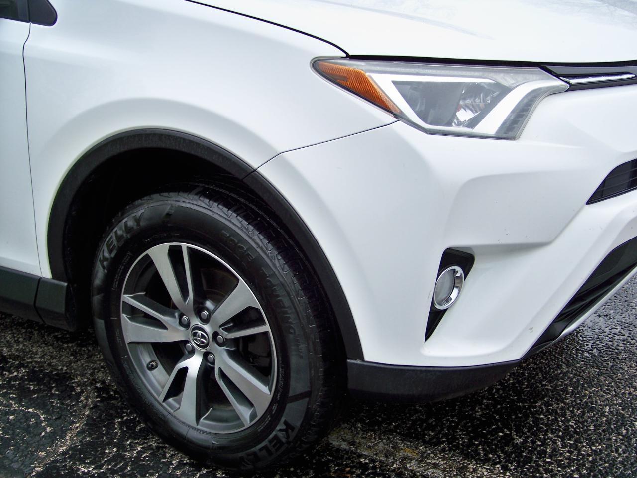 Toyota RAV4 XLE AWD 2018