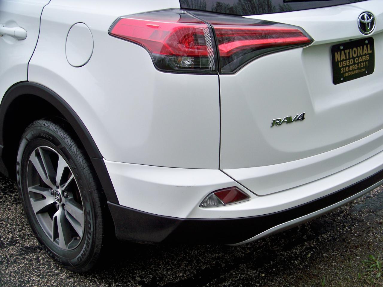 Toyota RAV4 XLE AWD 2018