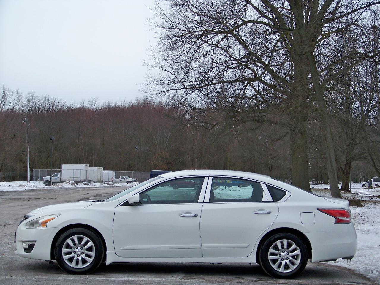 Nissan Altima 2.5 S 2015