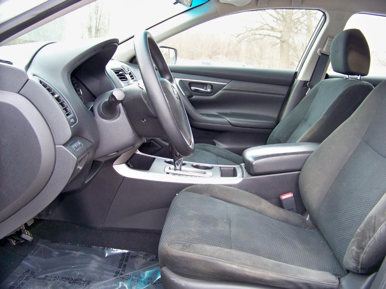 Nissan Altima 2.5 S 2015