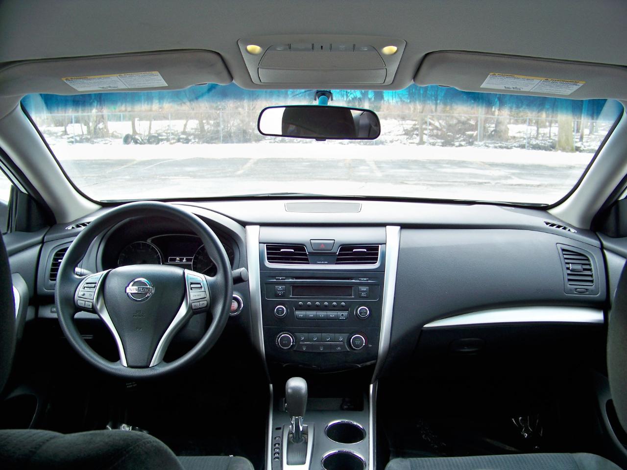 Nissan Altima 2.5 S 2015