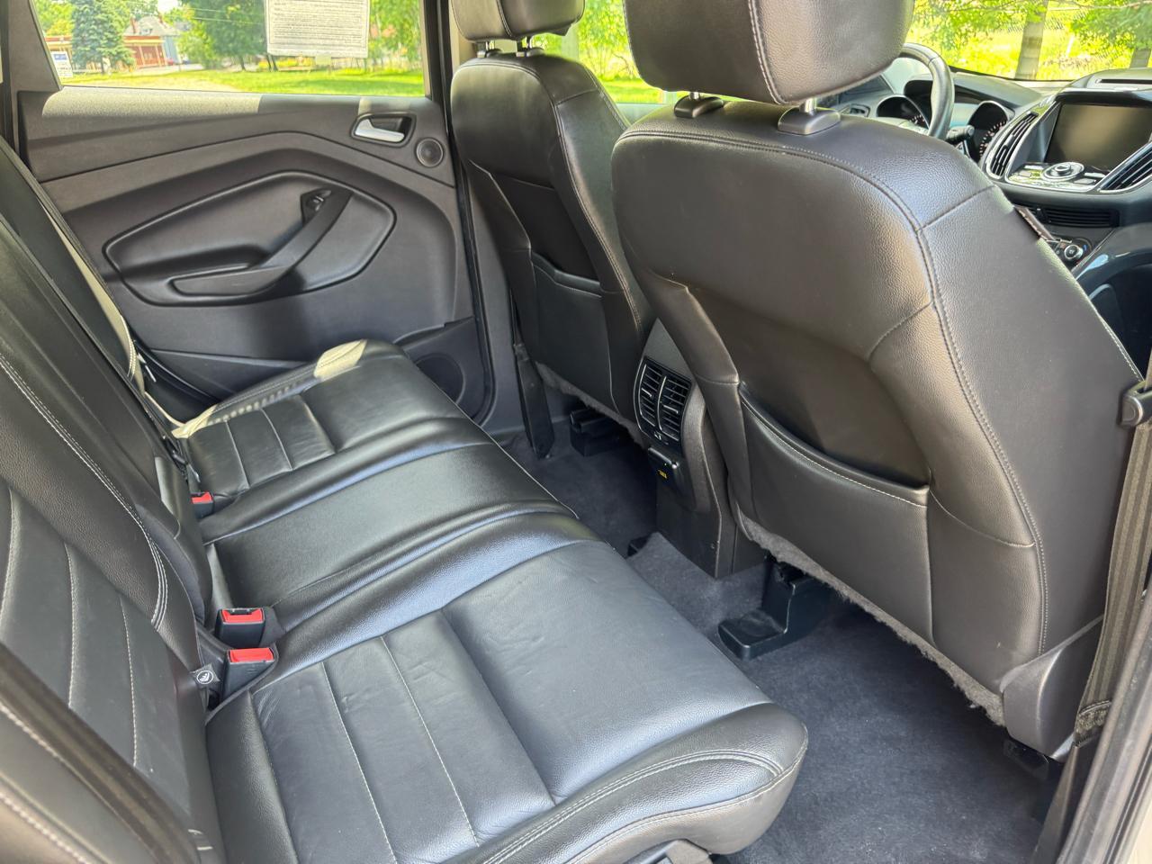 Ford Escape Titanium 4WD 2015