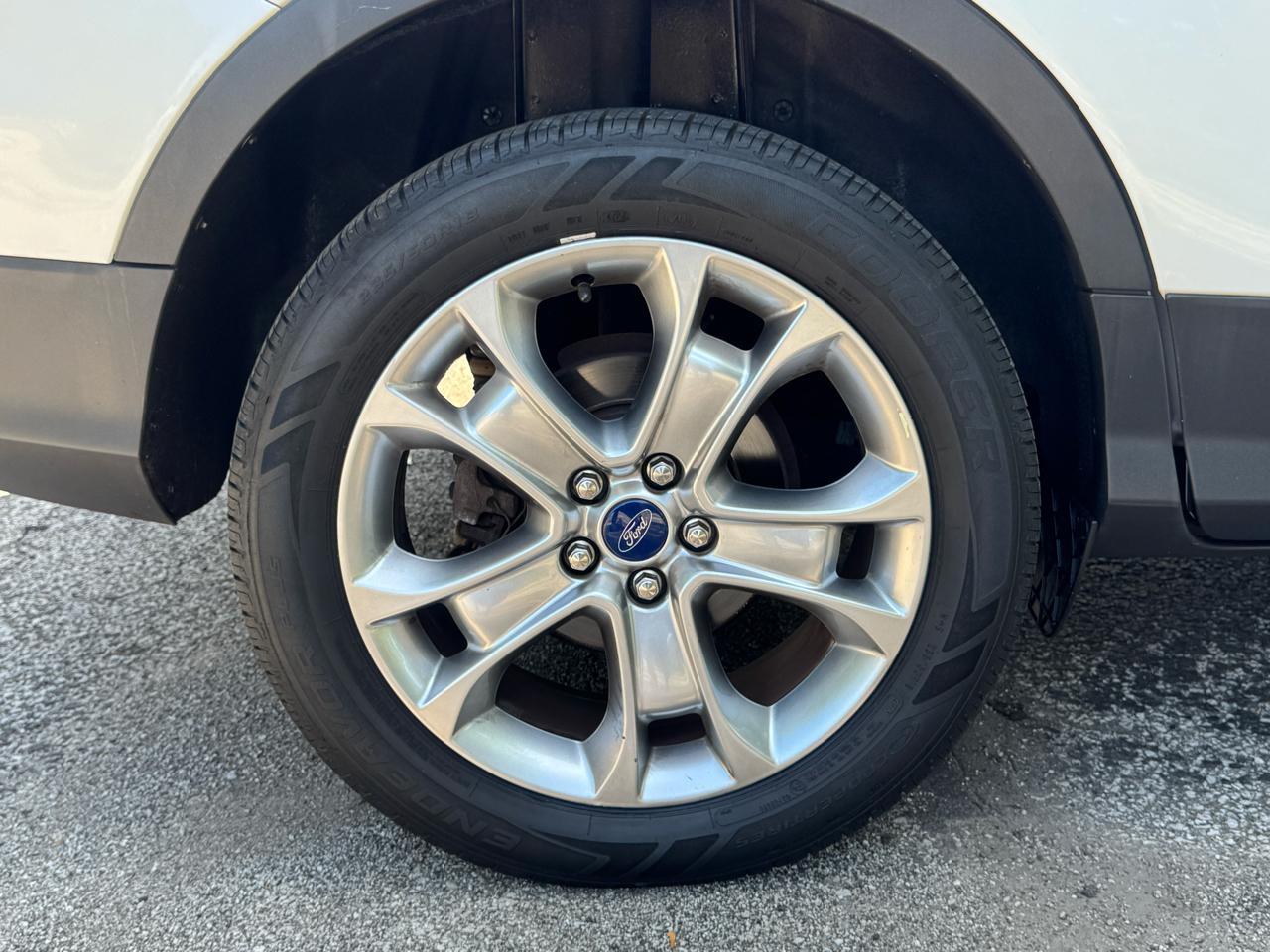 Ford Escape Titanium 4WD 2015