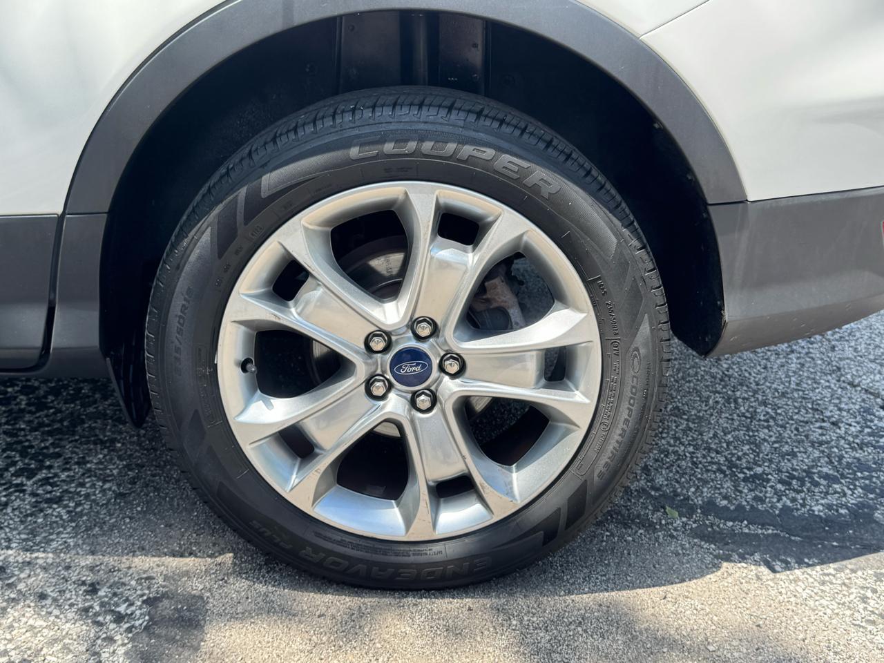 Ford Escape Titanium 4WD 2015