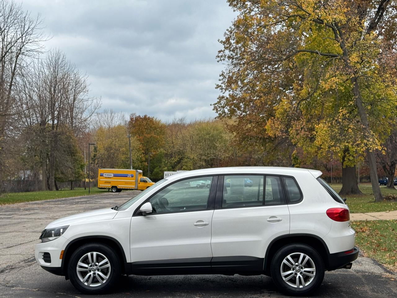Volkswagen Tiguan S 4Motion 2012