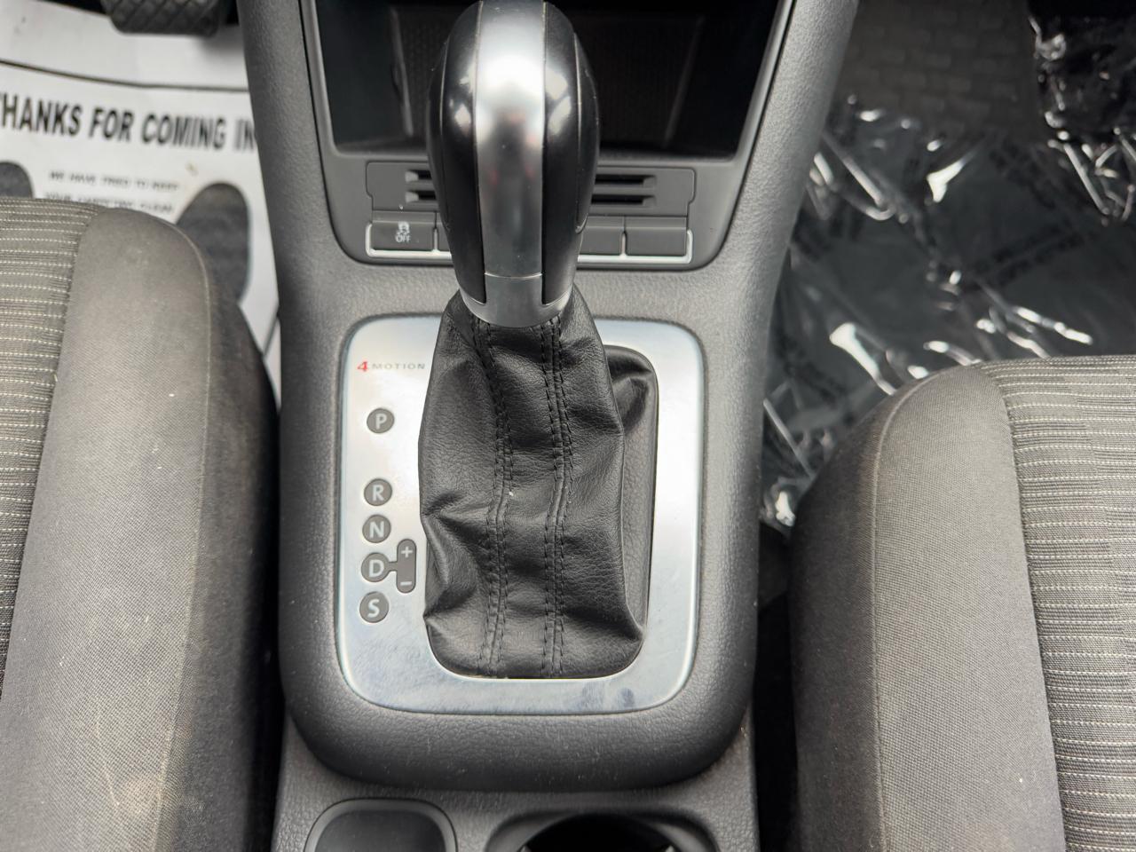 Volkswagen Tiguan S 4Motion 2012
