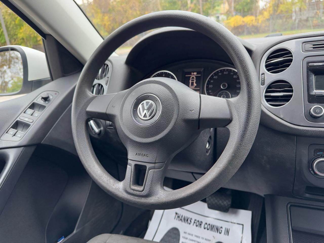 Volkswagen Tiguan S 4Motion 2012