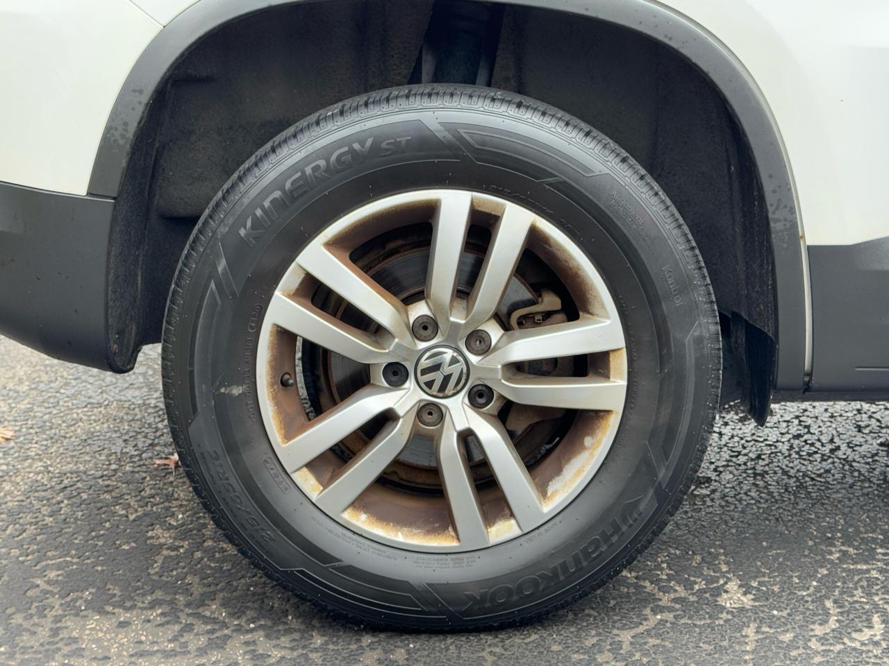 Volkswagen Tiguan S 4Motion 2012