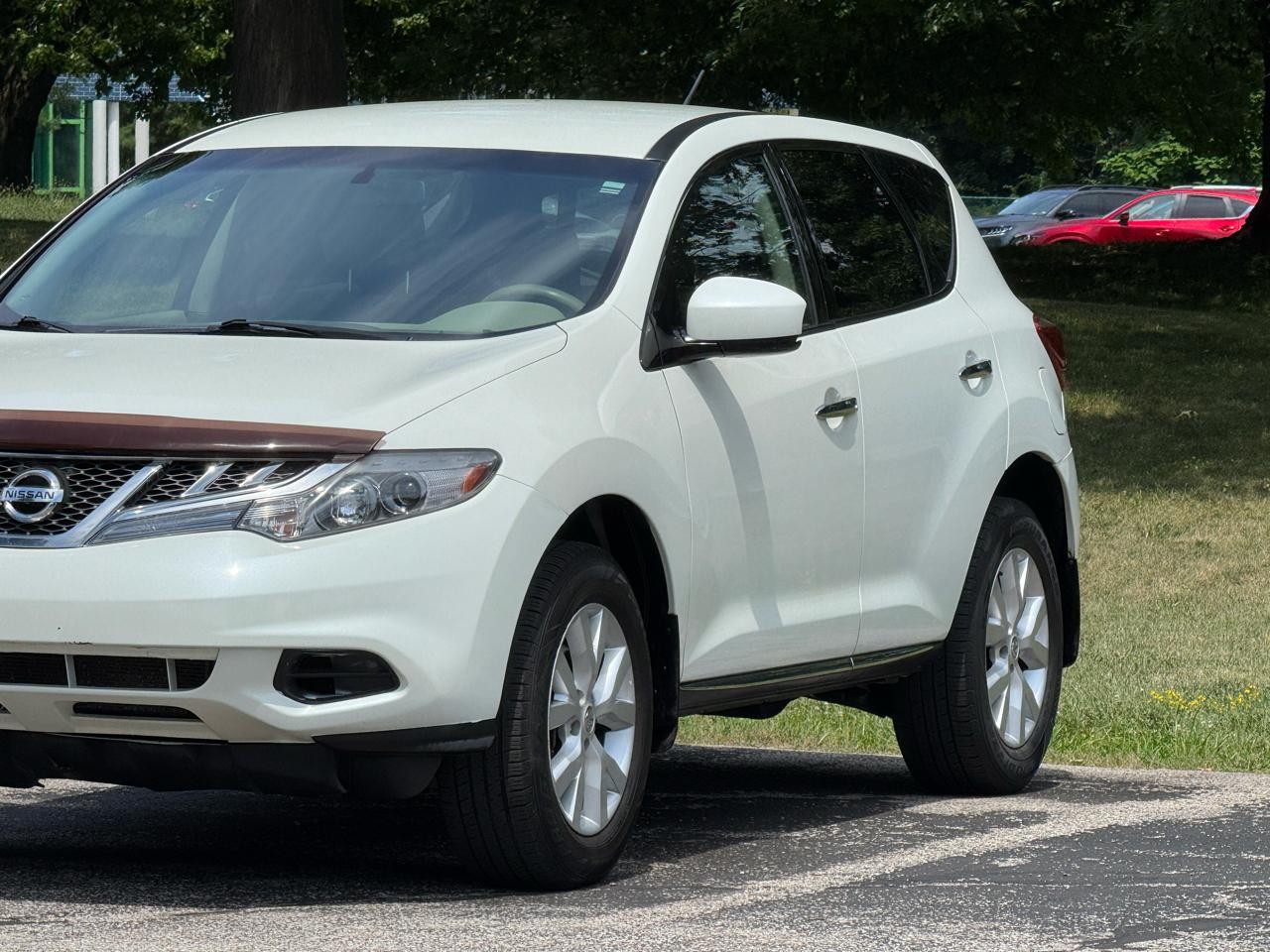 Nissan Murano S 2011