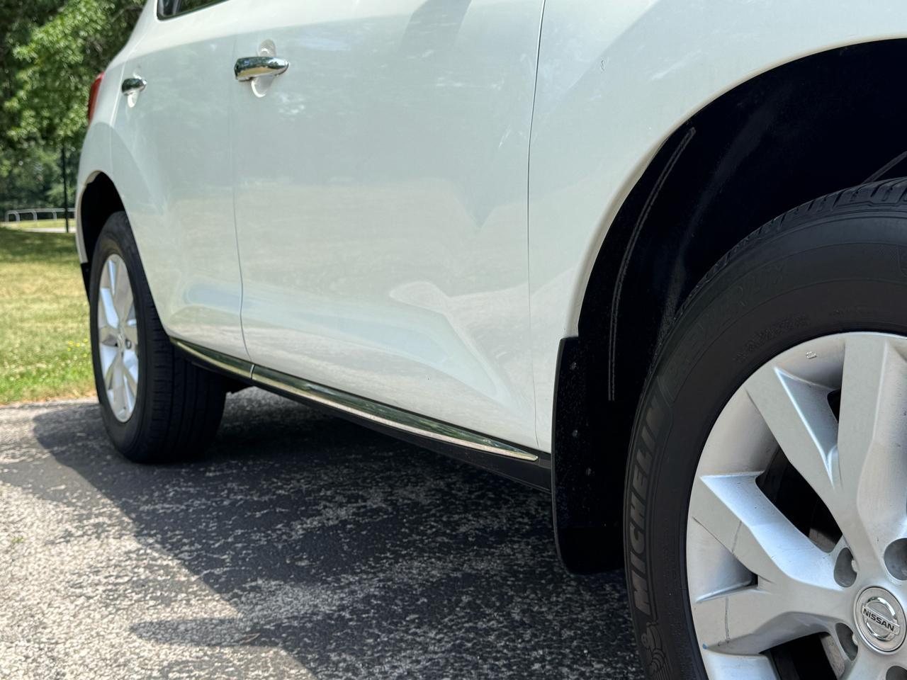 Nissan Murano S 2011