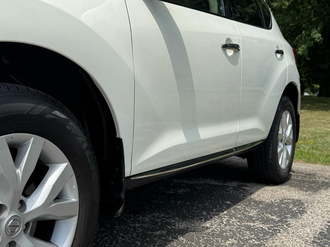 Nissan Murano S 2011