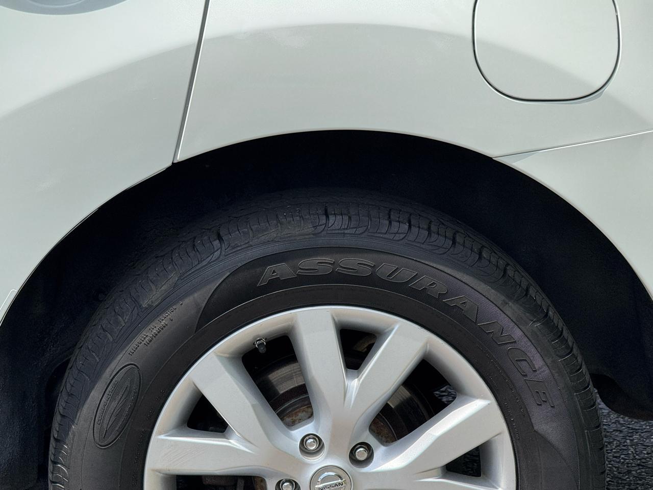 Nissan Murano S 2011