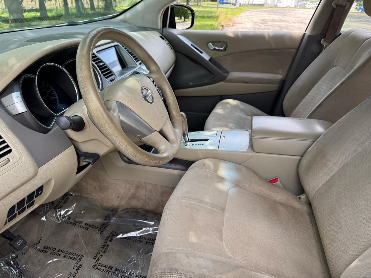 Nissan Murano S 2011