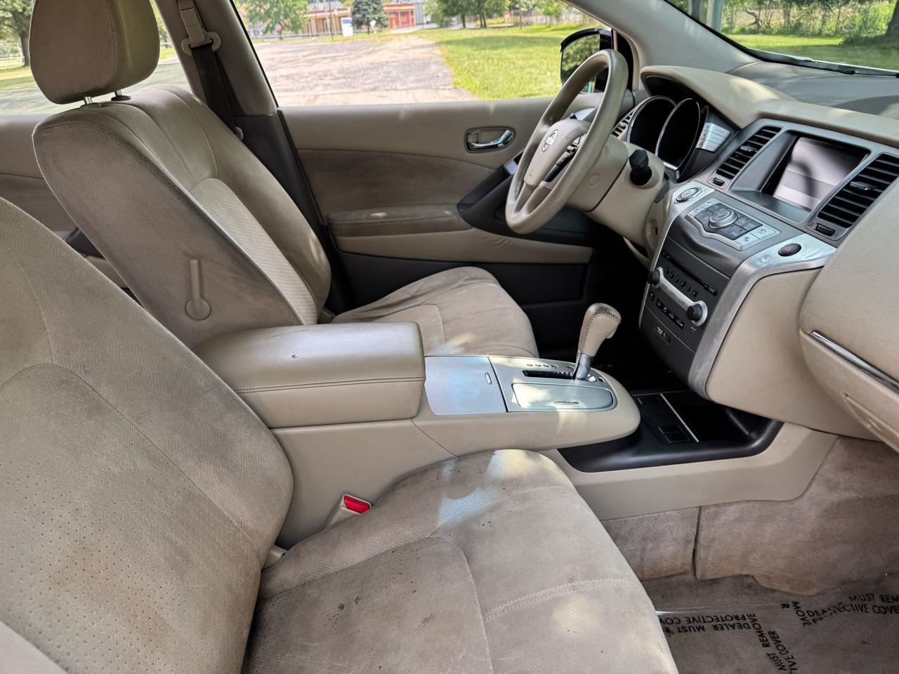 Nissan Murano S 2011