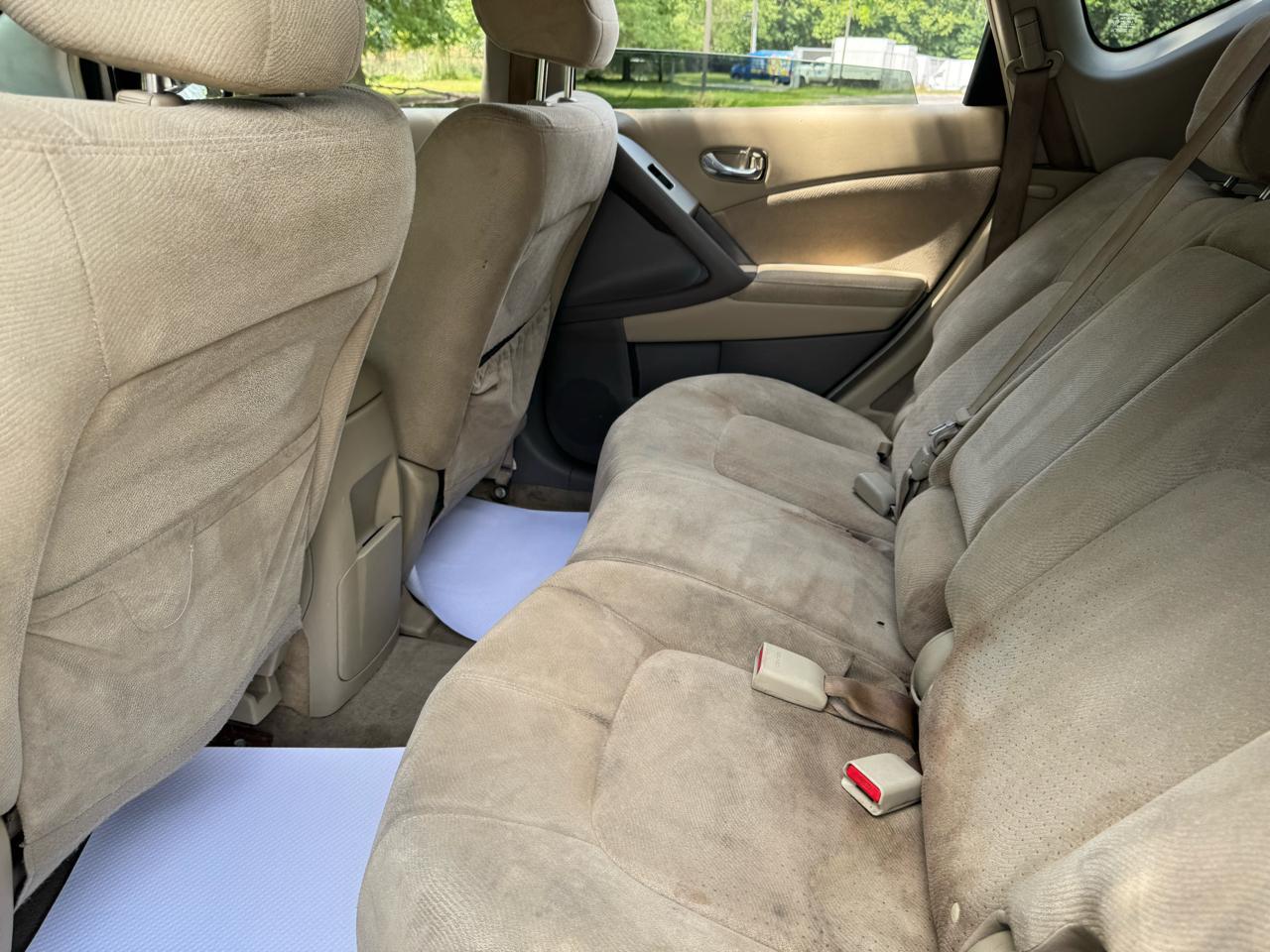 Nissan Murano S 2011