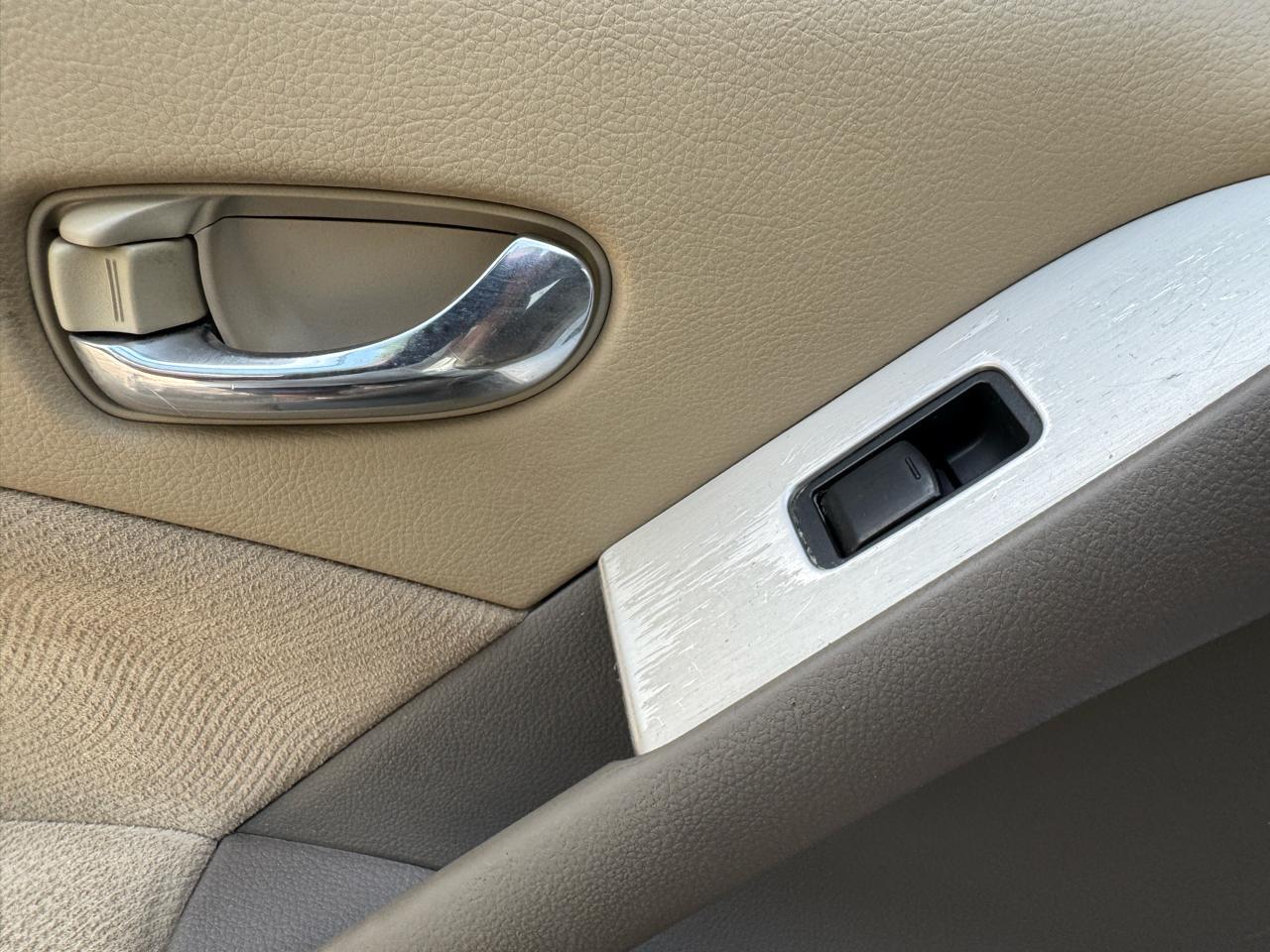 Nissan Murano S 2011