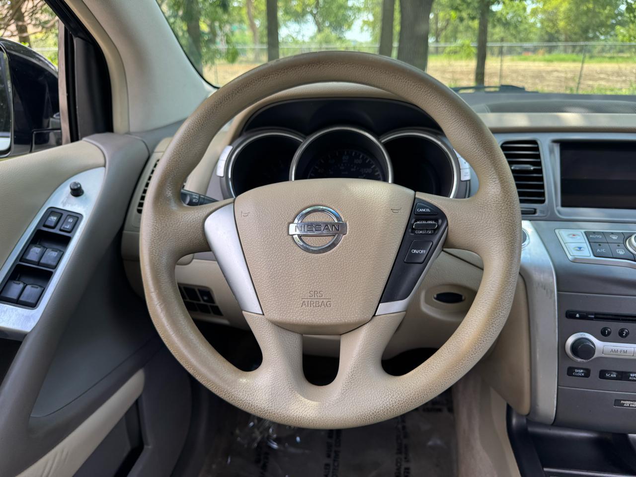 Nissan Murano S 2011