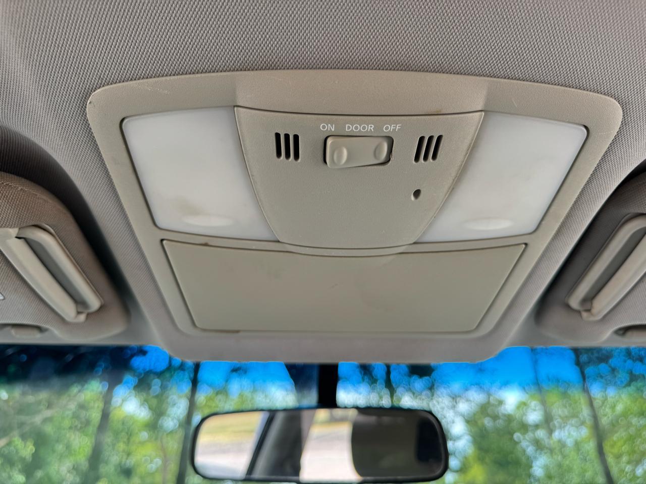 Nissan Murano S 2011