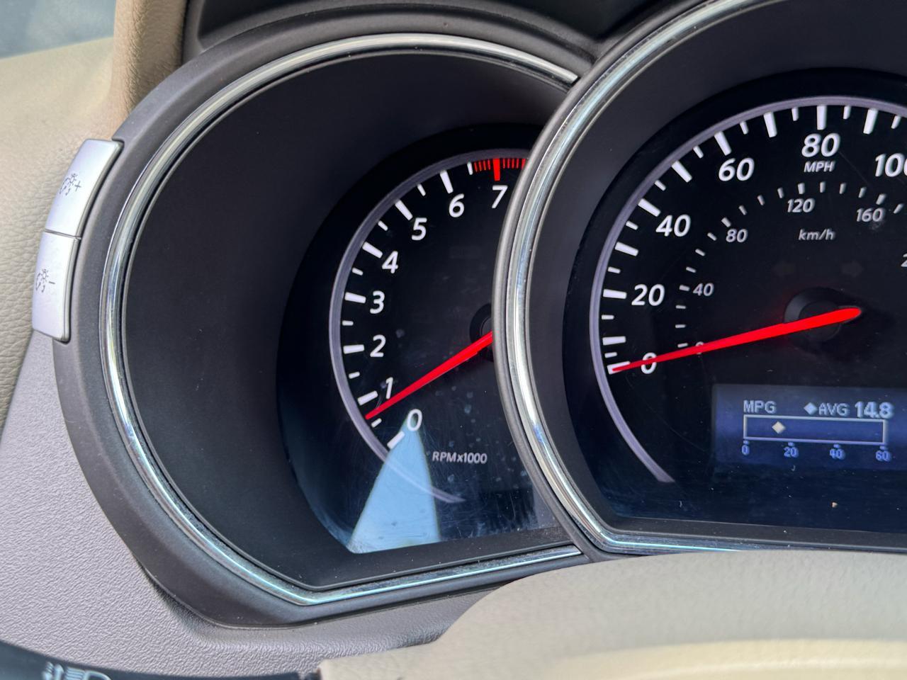 Nissan Murano S 2011