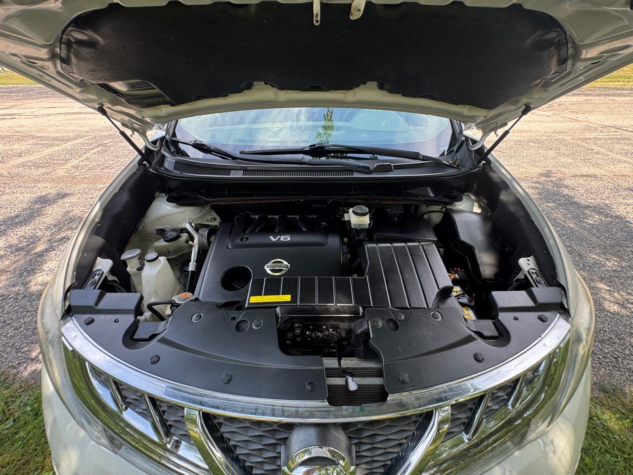 Nissan Murano S 2011