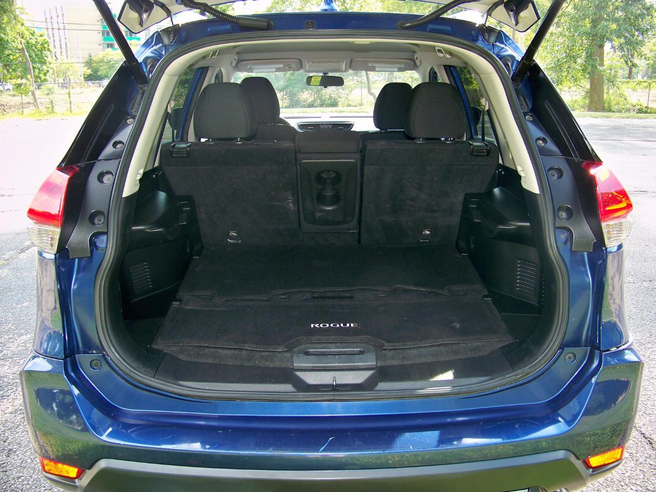Nissan Rogue SV FWD 2018