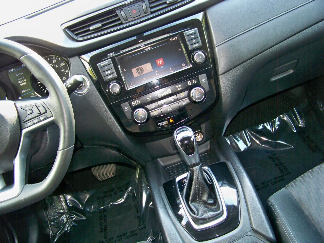 Nissan Rogue SV FWD 2018