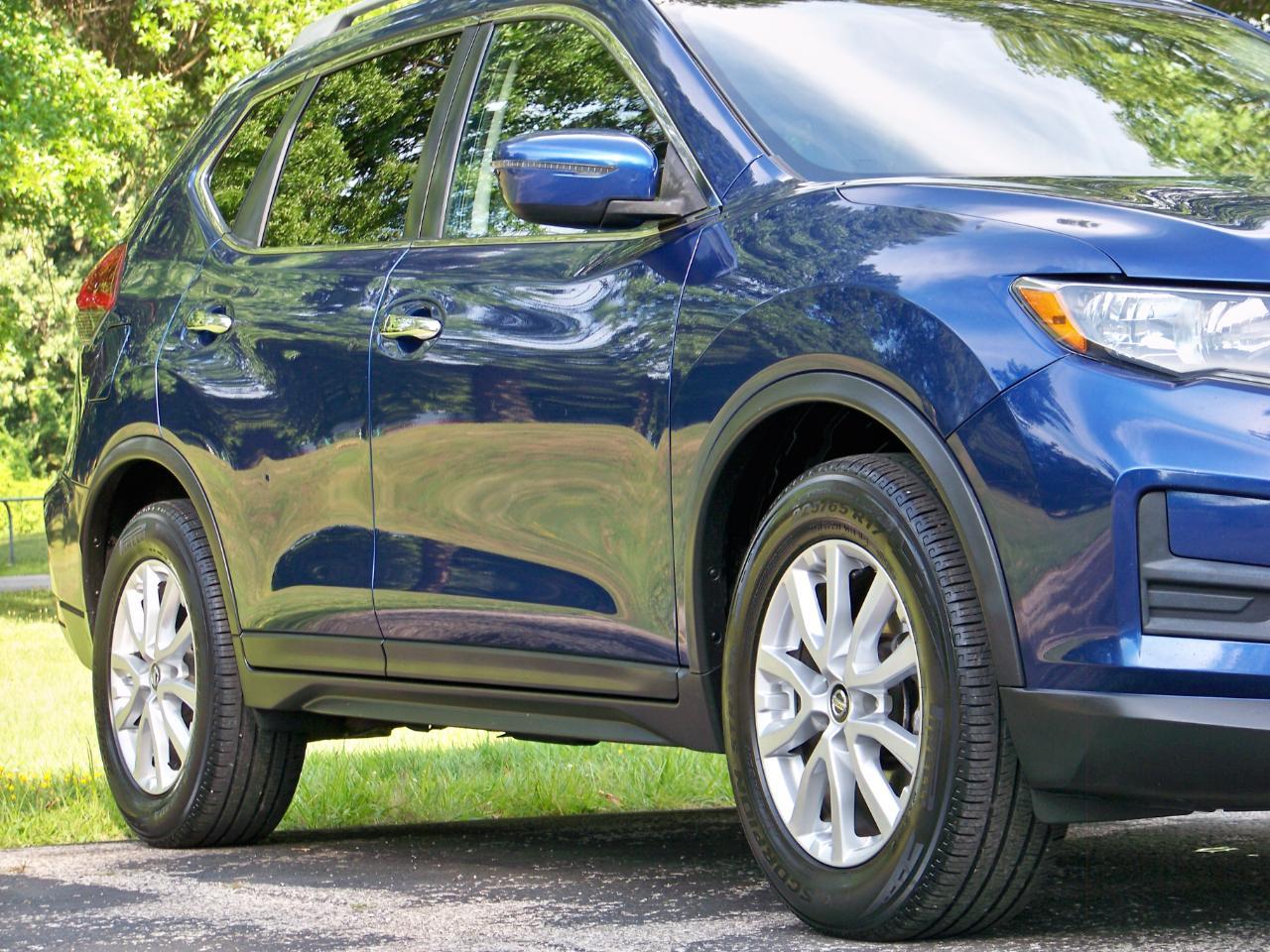 Nissan Rogue SV FWD 2018