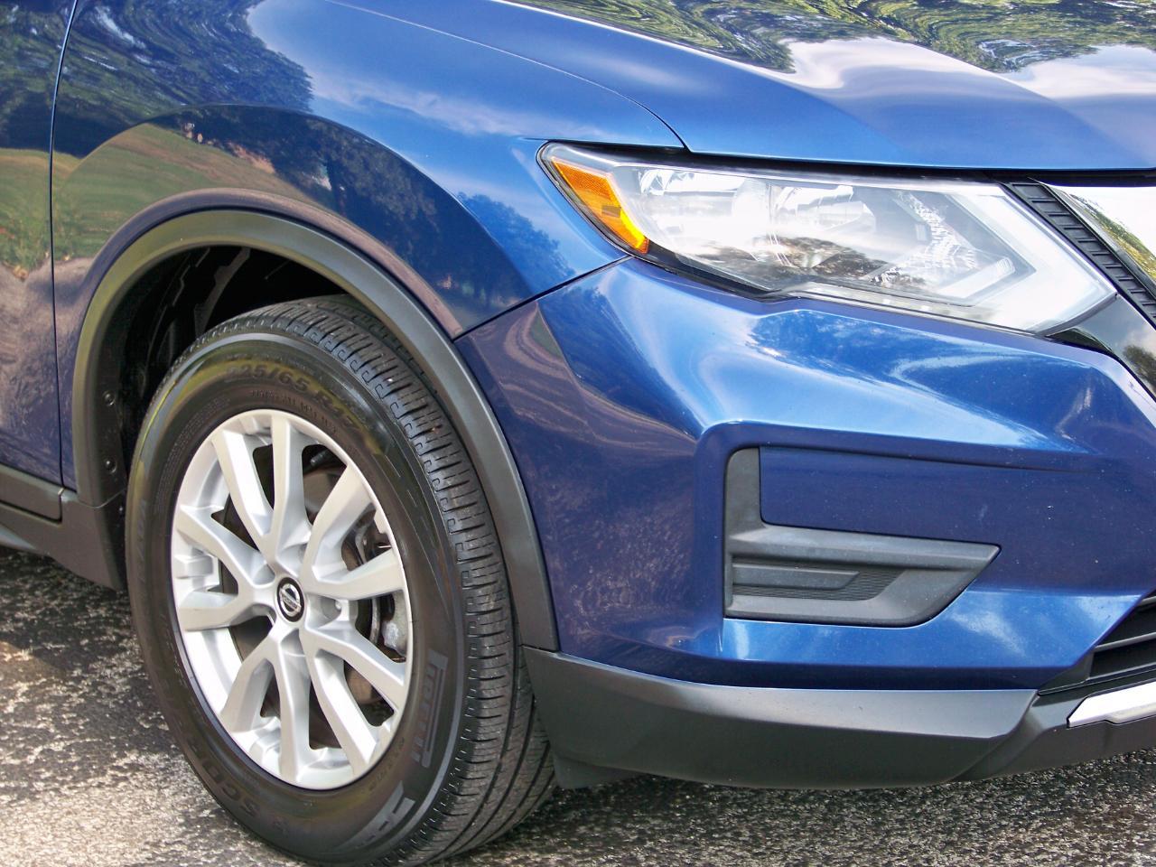 Nissan Rogue SV FWD 2018