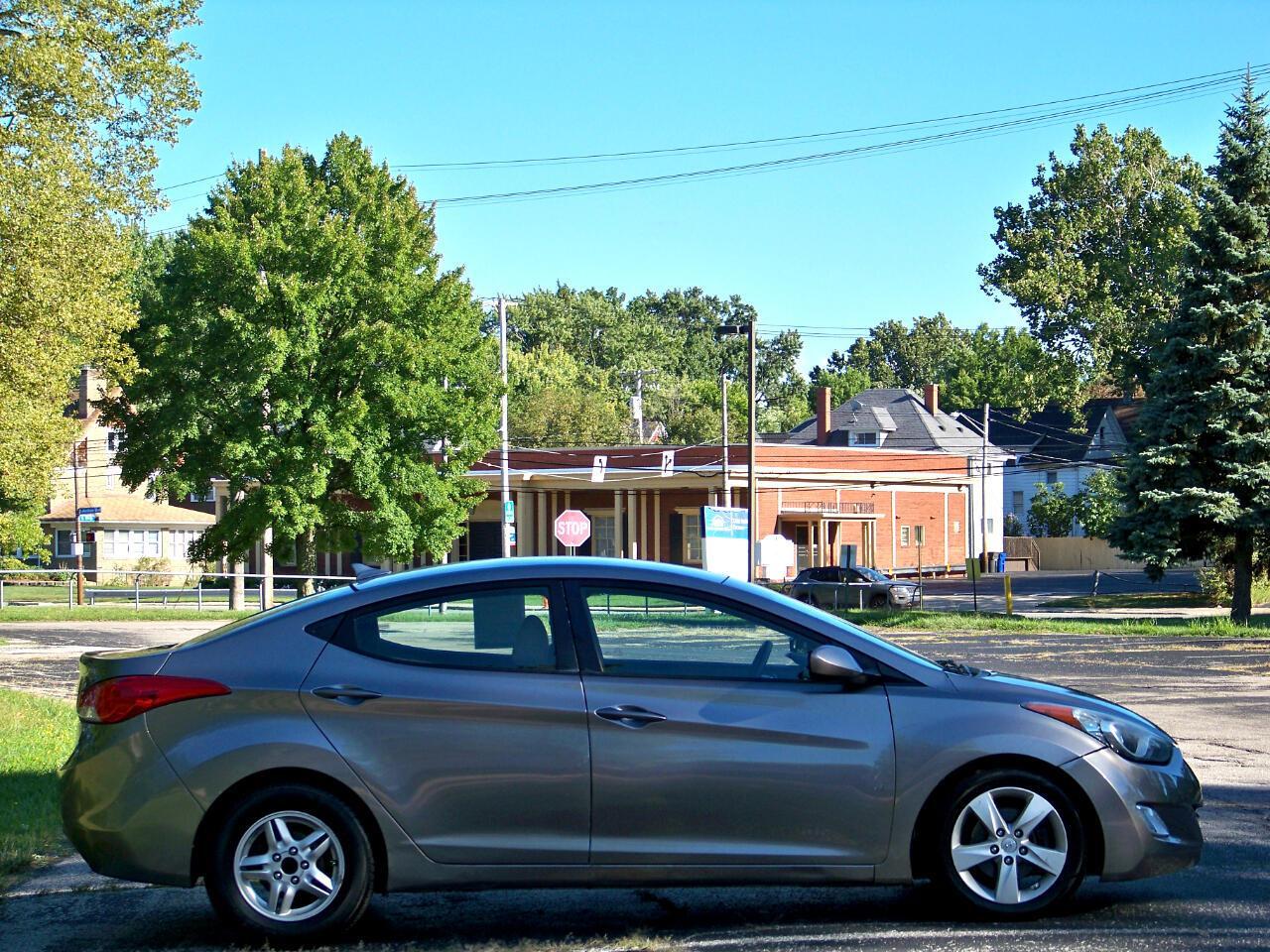 Hyundai Elantra GLS A/T 2013