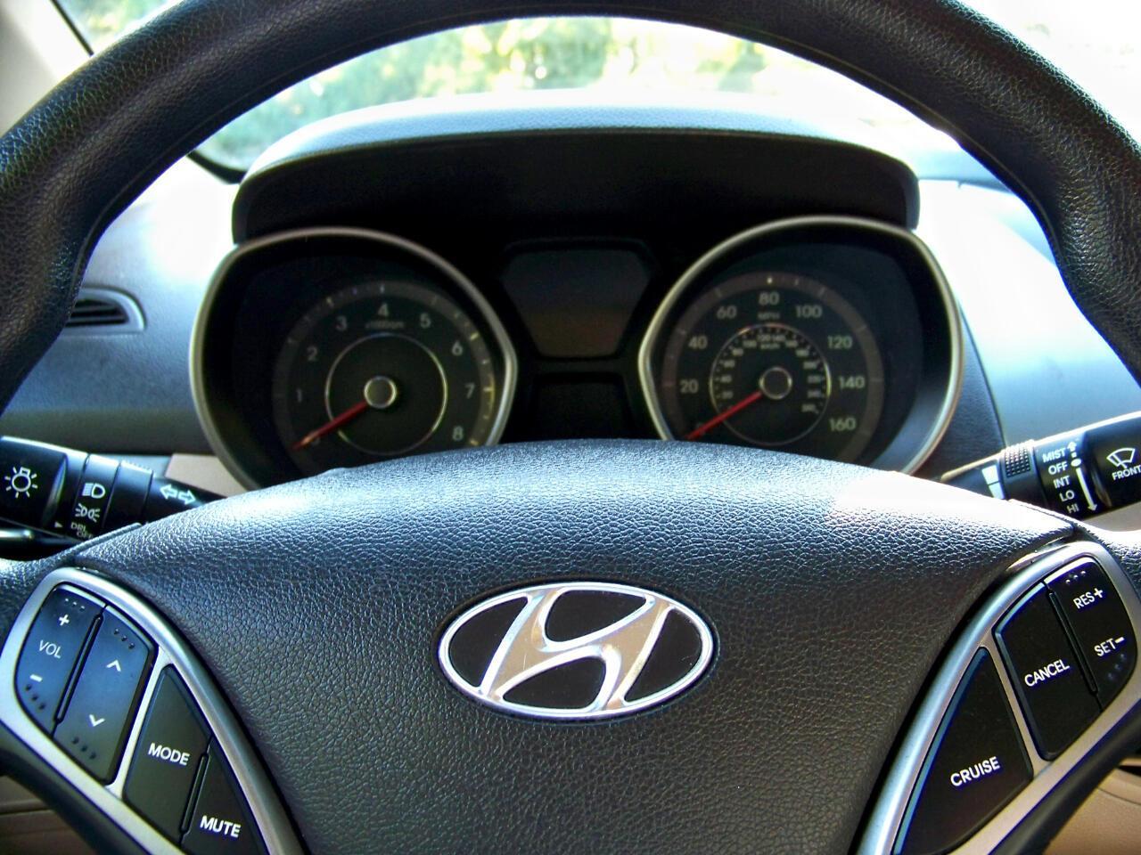 Hyundai Elantra GLS A/T 2013