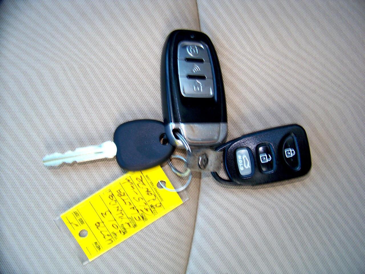 Hyundai Elantra GLS A/T 2013