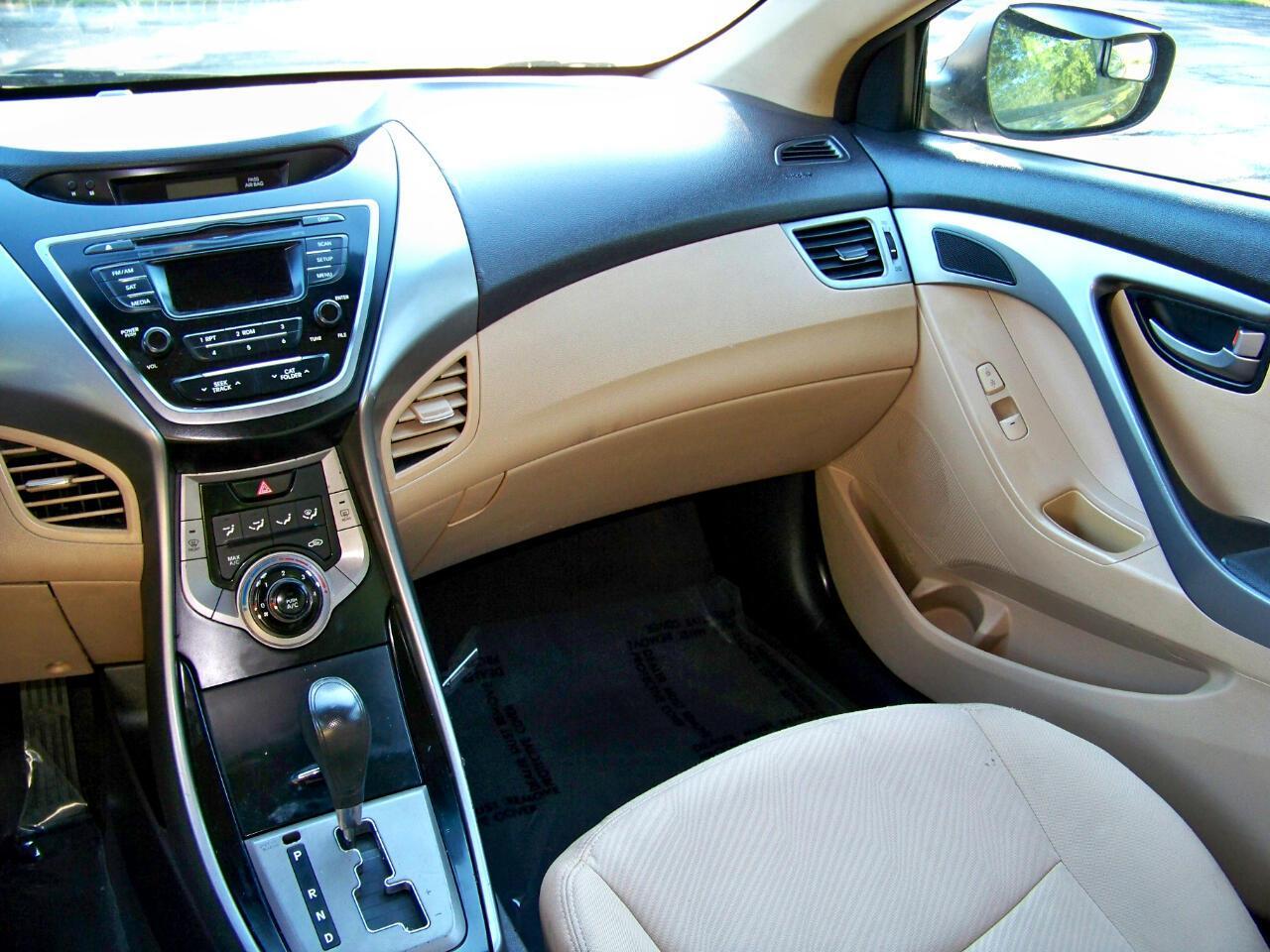 Hyundai Elantra GLS A/T 2013